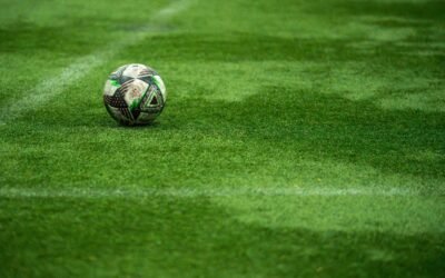 Pronostici Calcio 8 Maggio 2026: Anticipi Europei da Non Perdere
